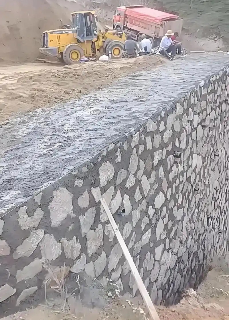 镇江丹阳边坡加固